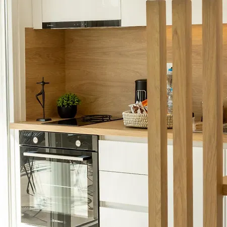 Swan Exclusive With Large Balcony